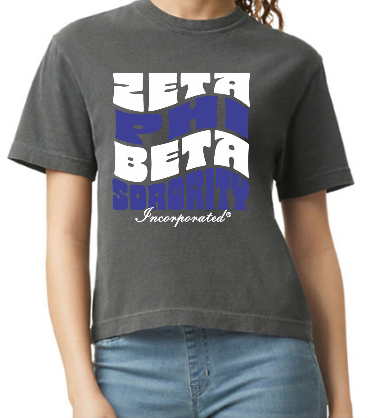 Zeta Wavy Letter Cropped Tee
